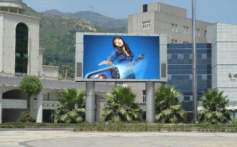 戶外led屏在雨季如何預防雷電呢？